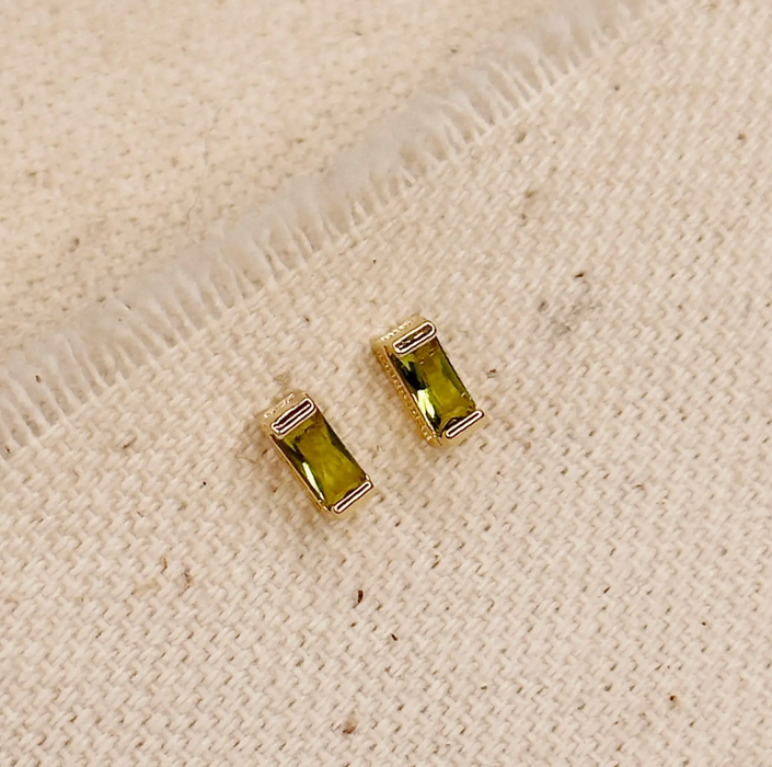 GoldFi | August Birthstone Peridot Stud Earring